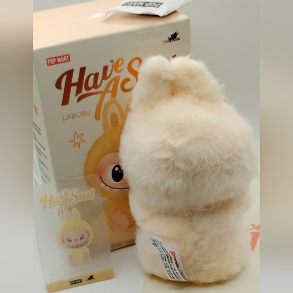 DISCONTINUED POPMART HAVE A SEAT CONFIRMED "SISI" - Picture 5 of 5